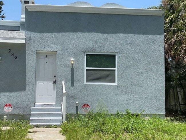 239 Laws Ln in Ormond Beach, FL - Building Photo - Building Photo