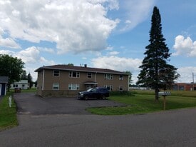 816 E 6th St N, Unit 1 in Ladysmith, WI - Building Photo