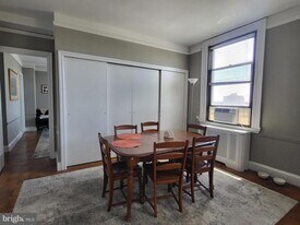 2031 Locust St in Philadelphia, PA - Building Photo