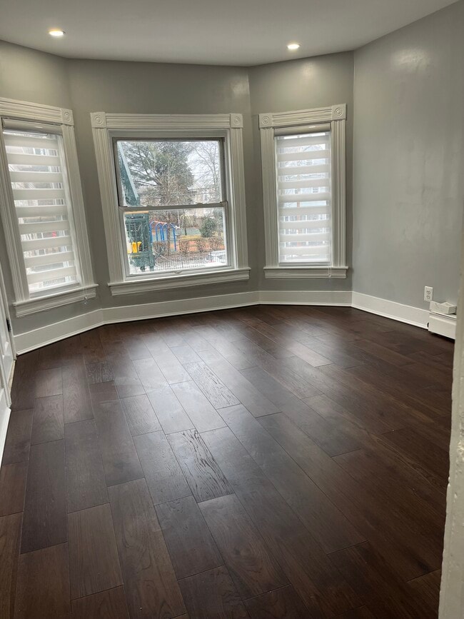 114 Tenney St, Unit 2 in Methuen, MA - Foto de edificio - Building Photo