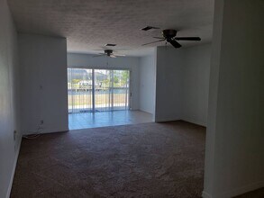1923 Savona Pkwy in Cape Coral, FL - Building Photo - Building Photo