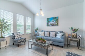 2721 Chantilly Ave in Kissimmee, FL - Building Photo - Building Photo