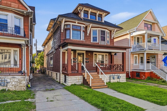 220 Stevenson St, Unit Lower Front