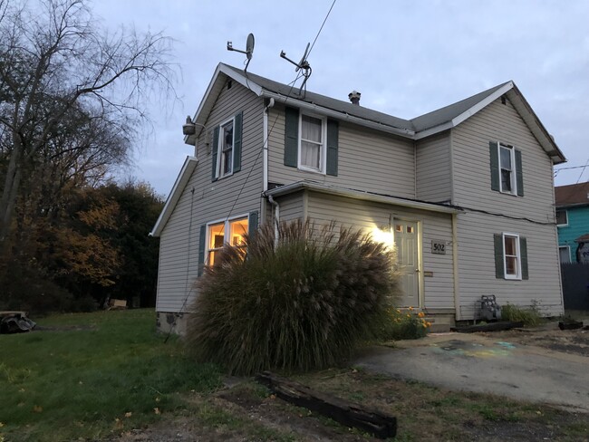 502 Lucy St, Unit second floor