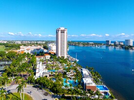 800 E Camino Real in Boca Raton, FL - Building Photo