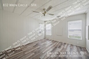 832 Wren Cir in Sebastian, FL - Building Photo