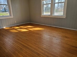 2104 5th St in Peru, IL - Building Photo - Building Photo