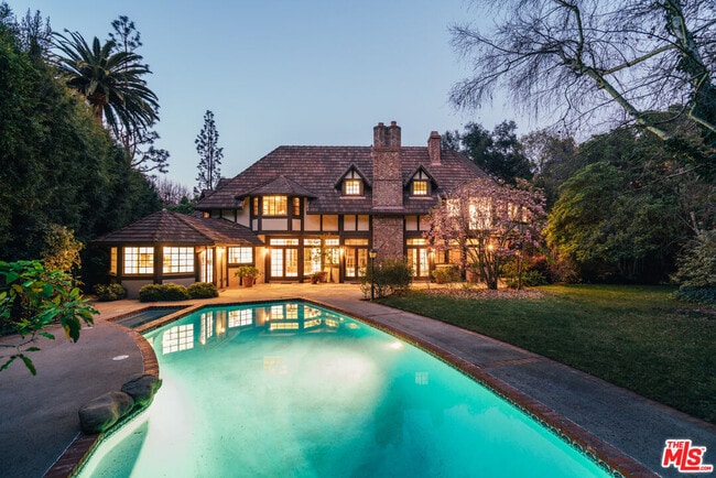 property at 1509 Stone Canyon Rd