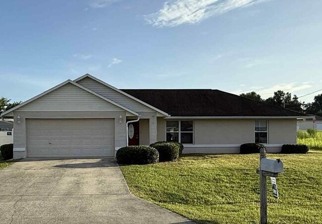 property at 17 Hemlock Radial Ct