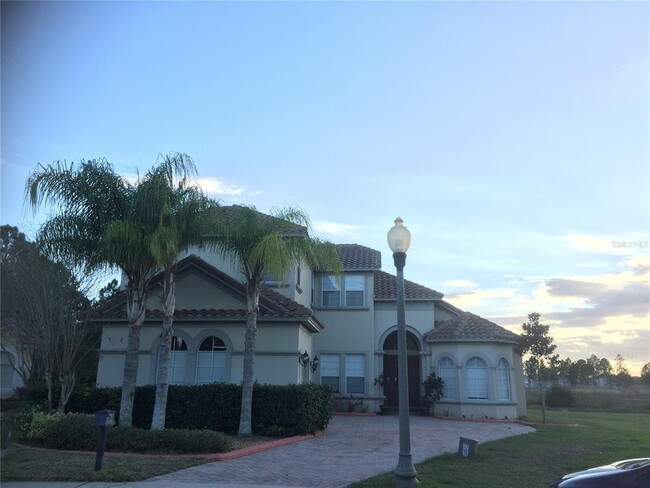 property at 142 Harrington Ct