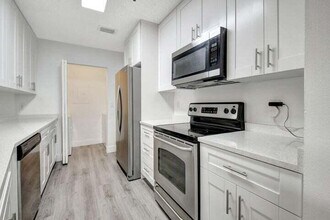 3111 Clint Moore Rd in Boca Raton, FL - Building Photo - Building Photo