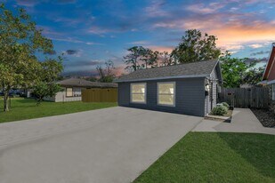 11127 Melba Ln in Houston, TX - Building Photo