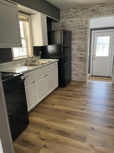 2409 Perkins Dr in Poplar Bluff, MO - Building Photo - Building Photo