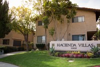 Chateau Hacienda Villas in Ventura, CA - Foto de edificio - Building Photo