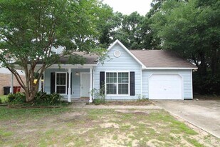 6528 Hunter St in Milton, FL - Building Photo