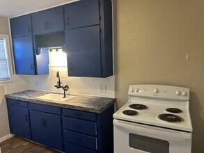 518 E Lockheed Dr in Midwest City, OK - Building Photo - Building Photo