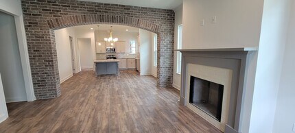 204 Bennington Ln in Youngsville, LA - Building Photo - Building Photo