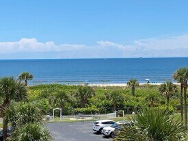 8700 Ridgewood Ave in Cape Canaveral, FL - Building Photo