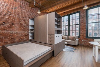 63 Melcher St in Boston, MA - Building Photo - Building Photo