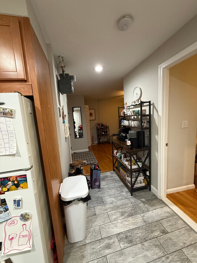 220 Hanover St, Unit 1 in Boston, MA - Building Photo - Building Photo