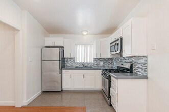 3876.5 Haines St in San Diego, CA - Building Photo - Building Photo