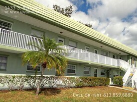 1433 S Belcher Rd in Clearwater, FL - Building Photo