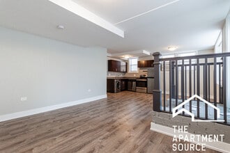 3540 N Broadway St, Unit GDN in Chicago, IL - Foto de edificio - Building Photo