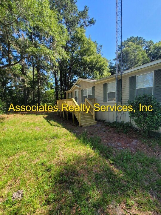 16112 NW Co Rd 231 in Gainesville, FL - Building Photo