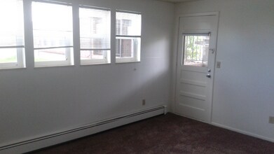 8840 W Jewell Ave in Denver, CO - Building Photo - Building Photo