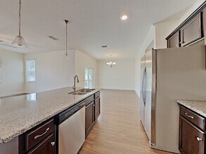 7918 Stumble Journey Ln in Tampa, FL - Building Photo - Building Photo
