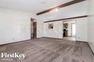 8611 Gandy Ct in Indianapolis, IN - Building Photo - Building Photo