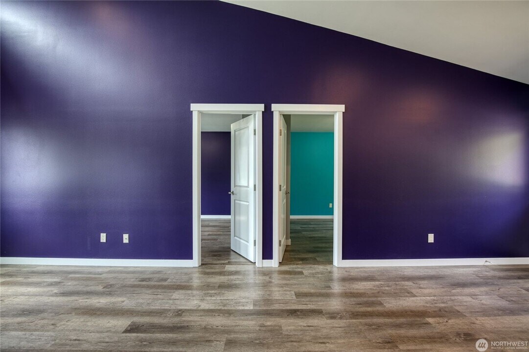 172 N Narwhal Loop NW in Ocean Shores, WA - Building Photo