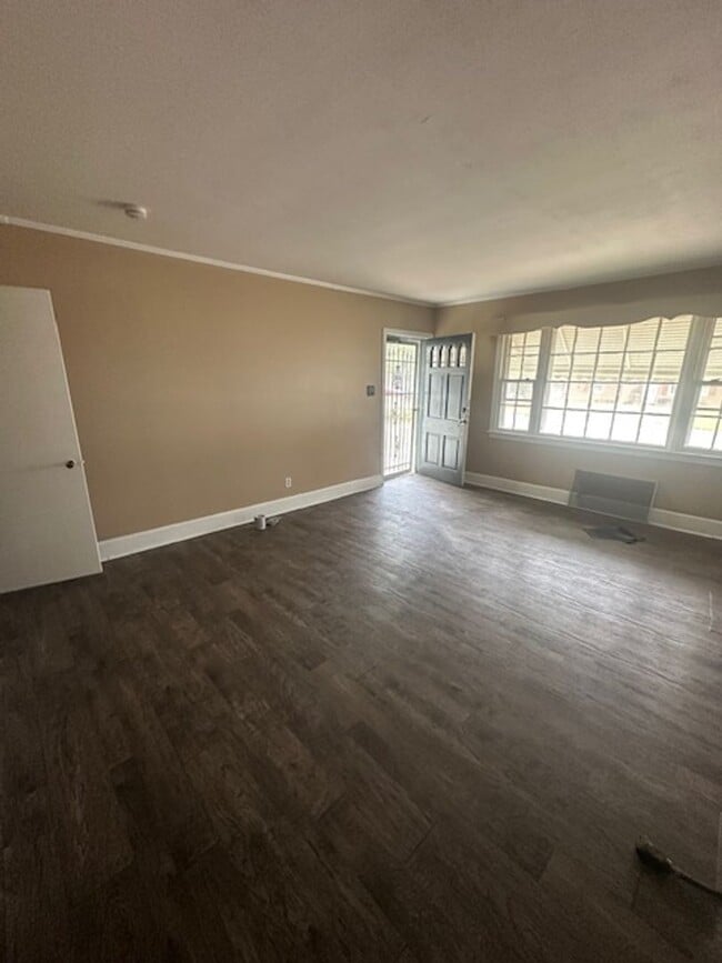 605 Greenmead Dr in Kinston, NC - Building Photo - Building Photo