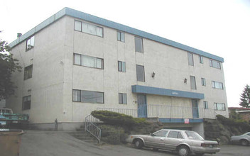 8500 Fremont Ave N in Seattle, WA - Building Photo - Building Photo