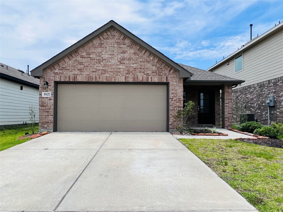 5827 Dry Brush Pl in Katy, TX - Building Photo