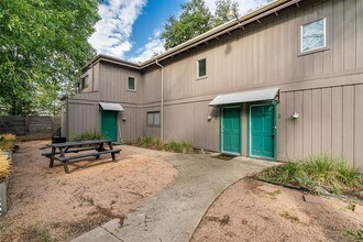 606 Franklin Blvd in Austin, TX - Building Photo - Building Photo