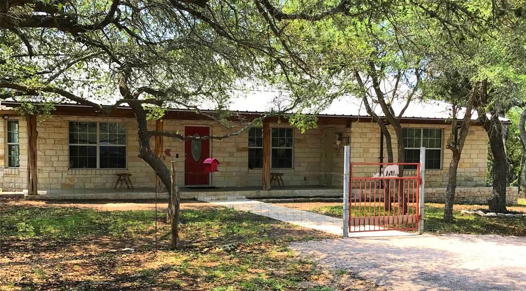 1970 Co Rd 284 in Liberty Hill, TX - Building Photo