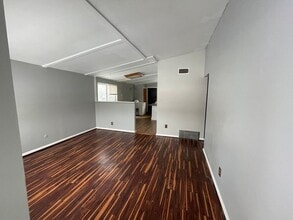 1860 Moorhouse St in Ferndale, MI - Building Photo - Building Photo
