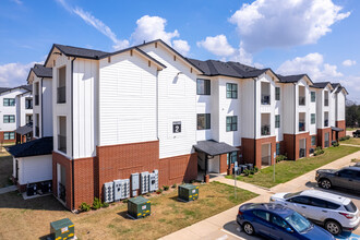 Burnett Trail Apartments in Canton, TX - Building Photo - Building Photo