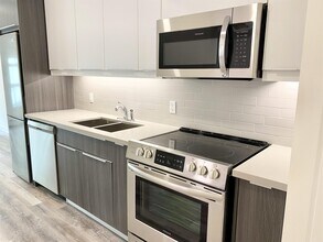10720-178 78 Ave NW in Edmonton, AB - Building Photo - Building Photo