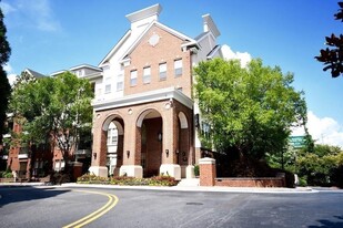 1850 Cotillion Dr in Atlanta, GA - Building Photo