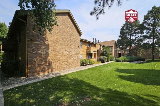 property at 3335 S Ammons St