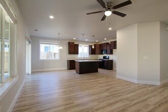 1978 Goren Ct in Redding, CA - Building Photo - Building Photo