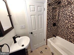 5942 Williamsburg Rd in Alexandria, VA - Building Photo - Building Photo