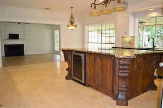 4111 Rock Springs Dr in Houston, TX - Building Photo - Building Photo