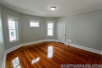 203 Westville St, Unit 3 in Boston, MA - Foto de edificio - Building Photo