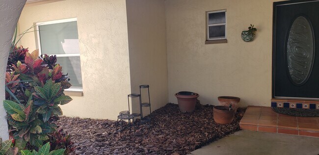 property at 2177 Chantilly Ln