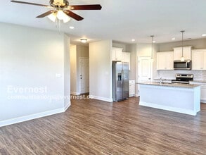 109 Elaina Grey Ct in New Market, AL - Building Photo - Building Photo