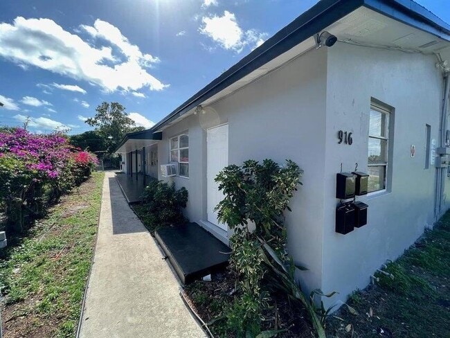 property at 916 4th St
