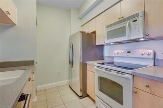 1180 Reserve Way, Unit 302 in Naples, FL - Building Photo - Building Photo
